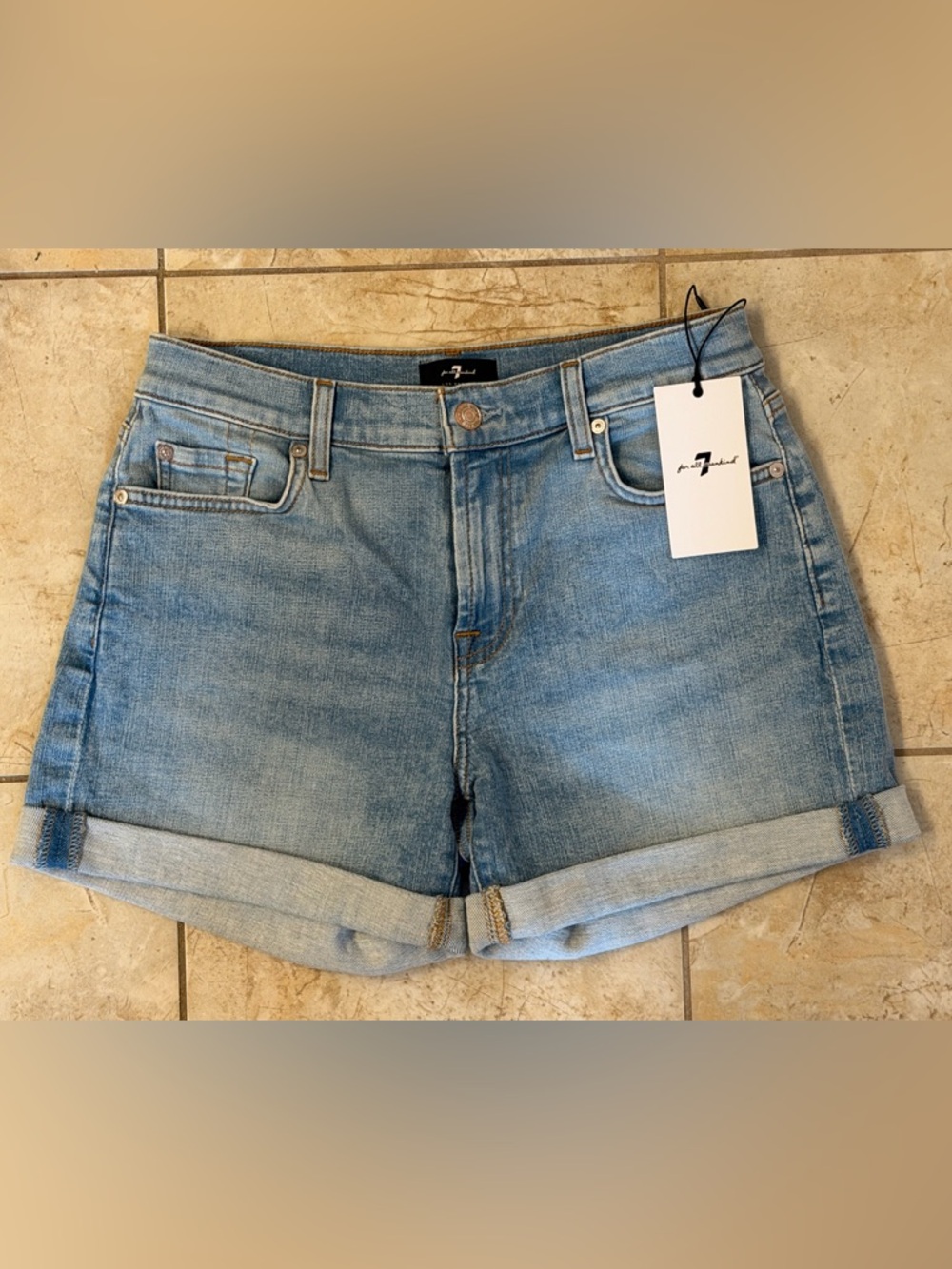 7 For All Mankind Mid Roll Denim Shorts NWT Size 27 Light Wash Cuffed NWT😎